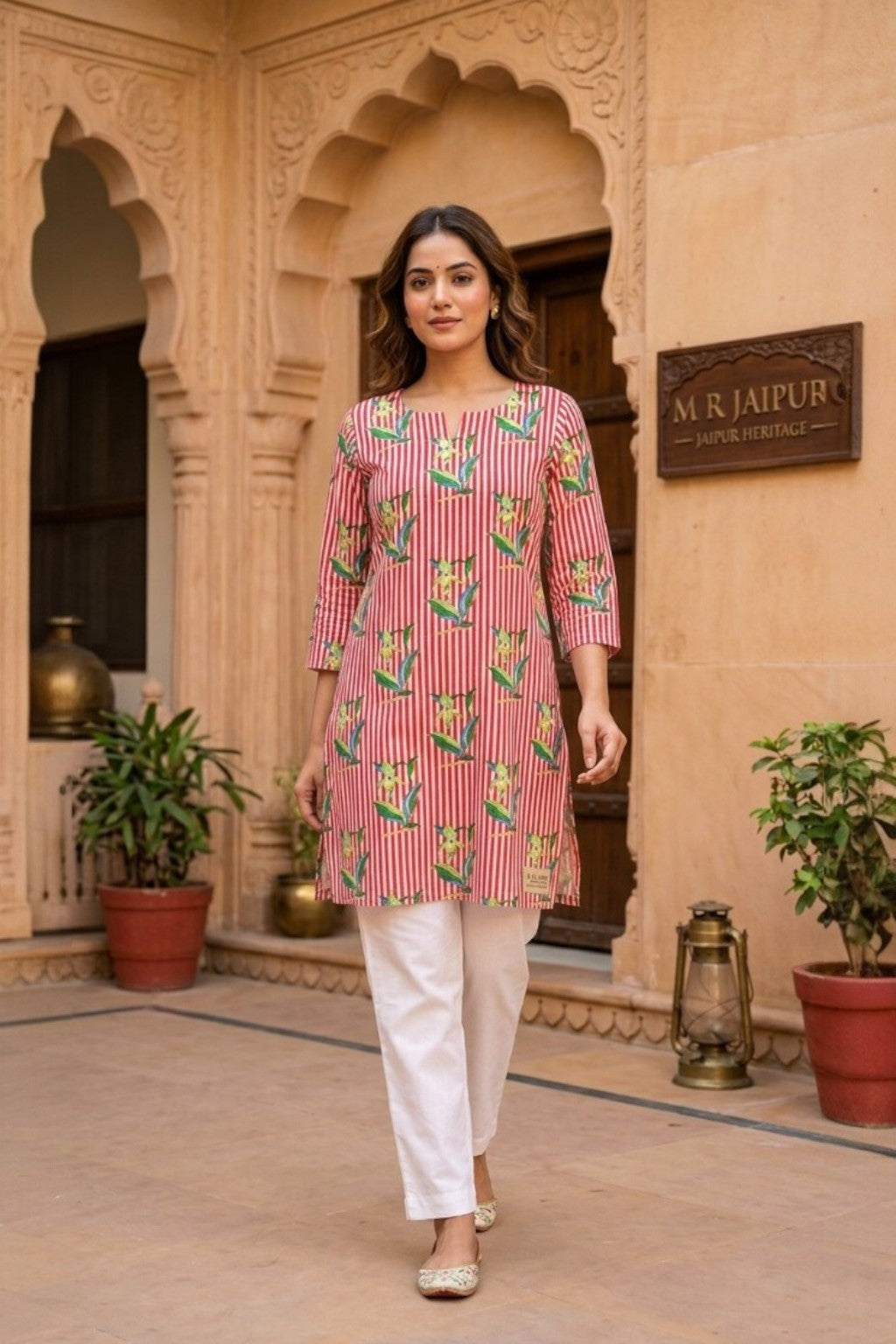 SURKH TARANG HANDBLOCK KURTI