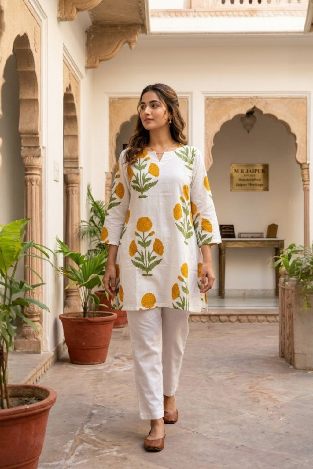 PALAASH BUTTI HANDBLOCK KURTI
