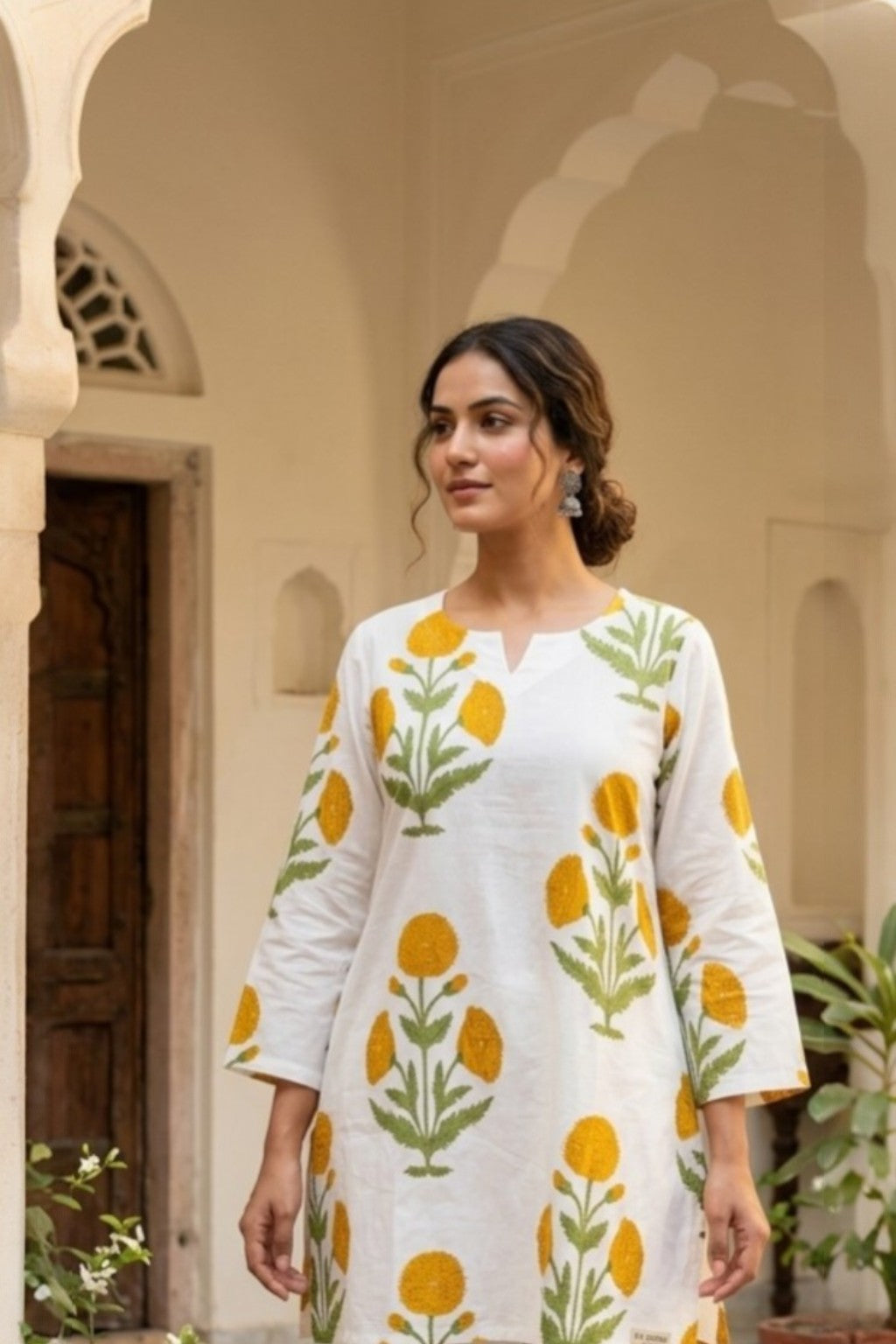 PALAASH BUTTI HANDBLOCK KURTI